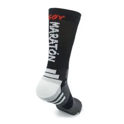 CALCETINES DE RUNNING #SOYMARATON Unisex - KAMUABU Color NEGRO De 23CM